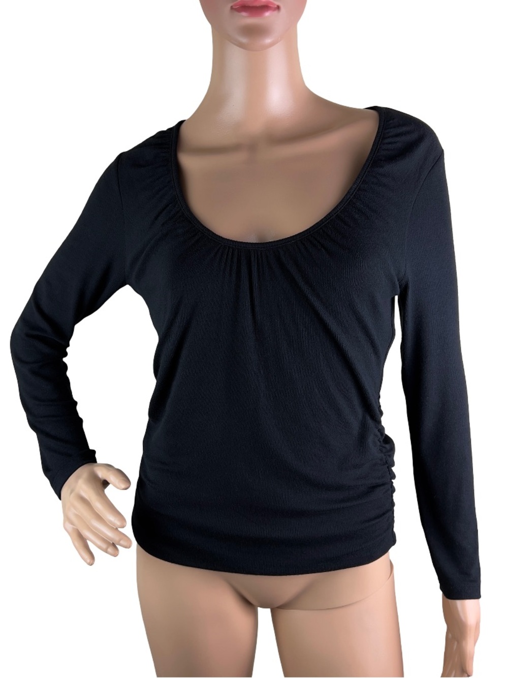 VERONICA BEARD BLACK SCOOP NECK KNIT TOP